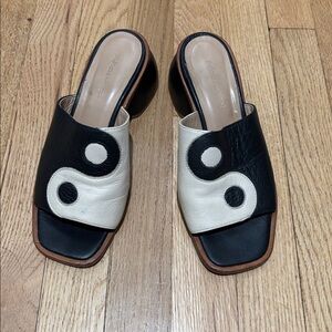 PALOMA WOOL balance yin yang heeled mules